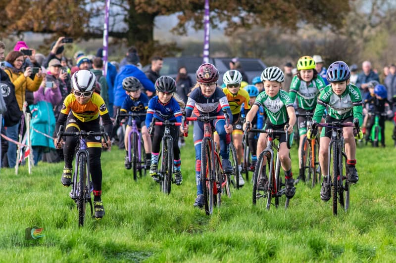 Cyclo-cross